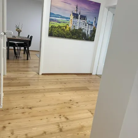 Sunny With Pool Access Apartment *